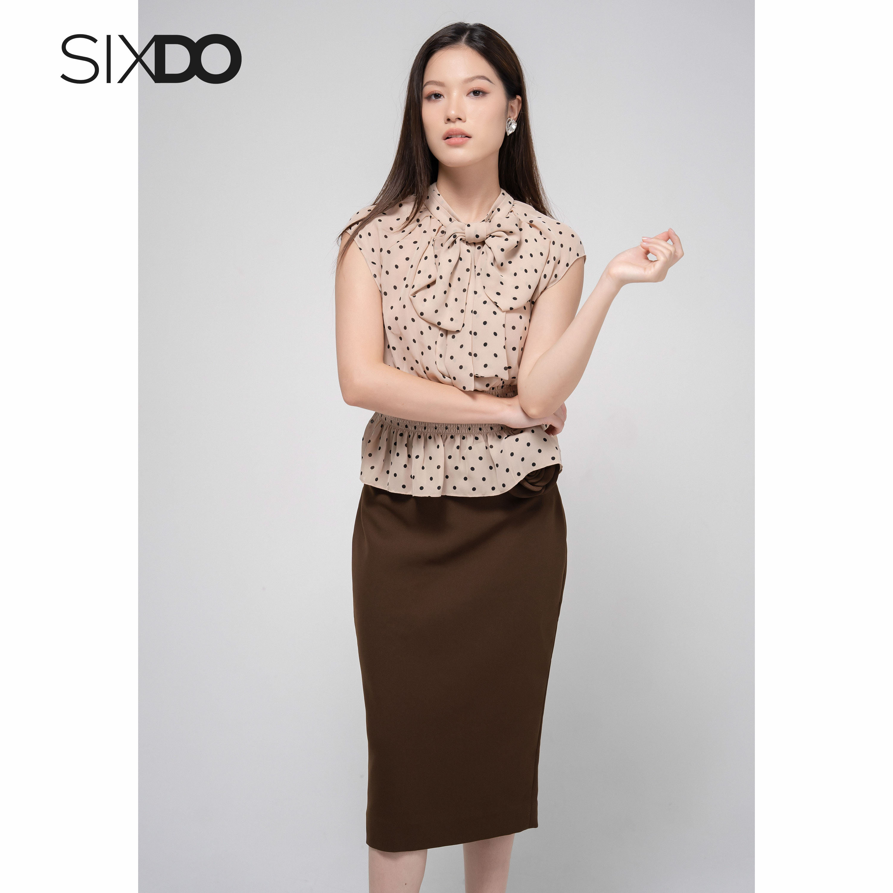 Áo chiffon kiểu nữ chấm bi phối nơ SIXDO (Polka Dot Bowtie Chiffon Top)