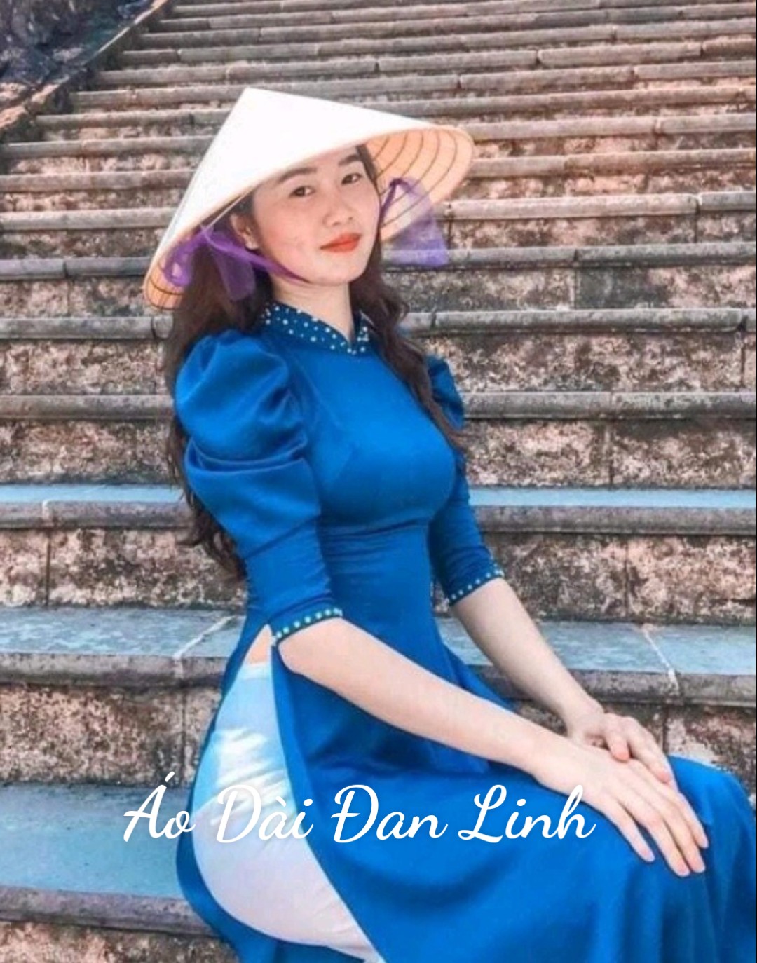 Áo dài đính ngọc trẻ trung, sang trọng - Xưởng may áo dài Đan Linh