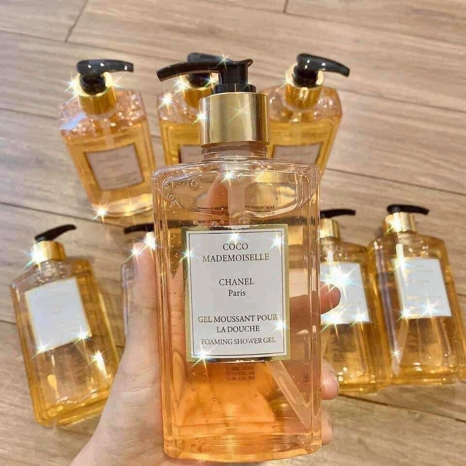Sữa tắm nước hoa Coco Mademoiselle 300ml