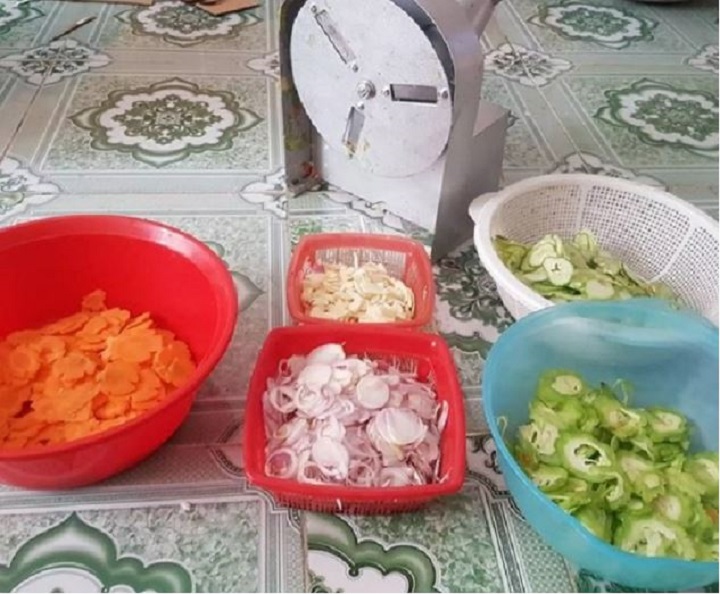 Slicers onion, garlic, citronella auto-machine sliced root fruit multi-purpose super convenient