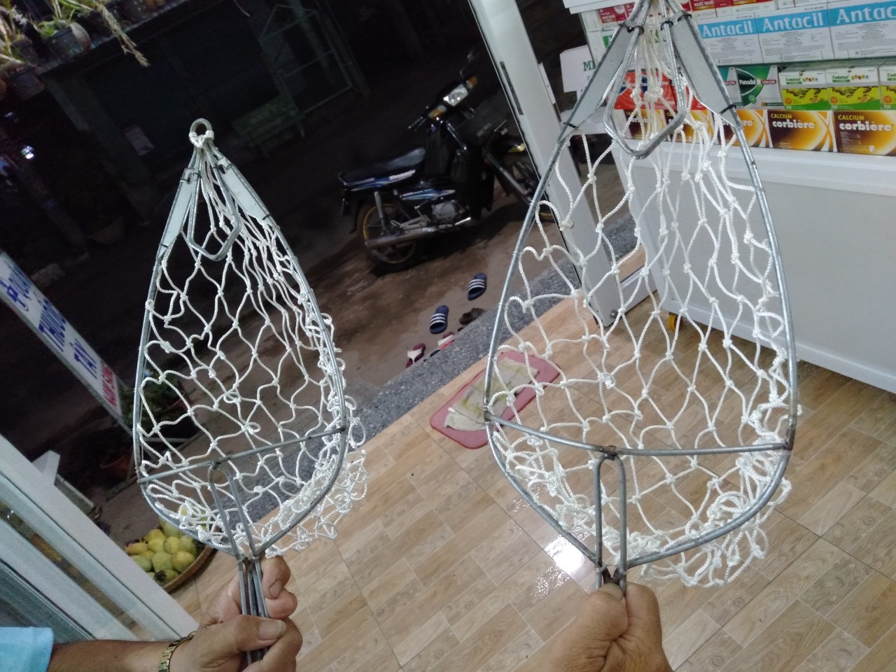 Lồng hái trái cây trên cao