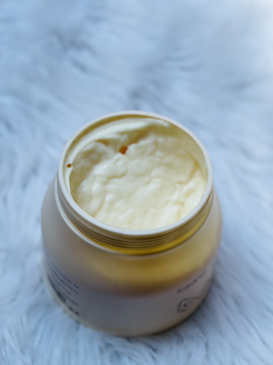 Kem ủ tóc (hấp dầu) Collagen Coconut Karanz 1000ml - Date 2026