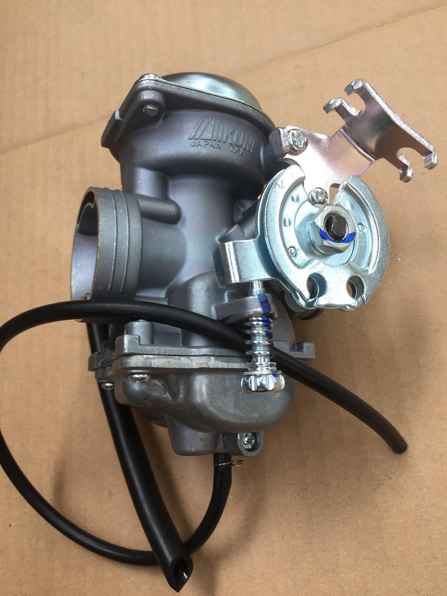Bình xăng con  YB125SP