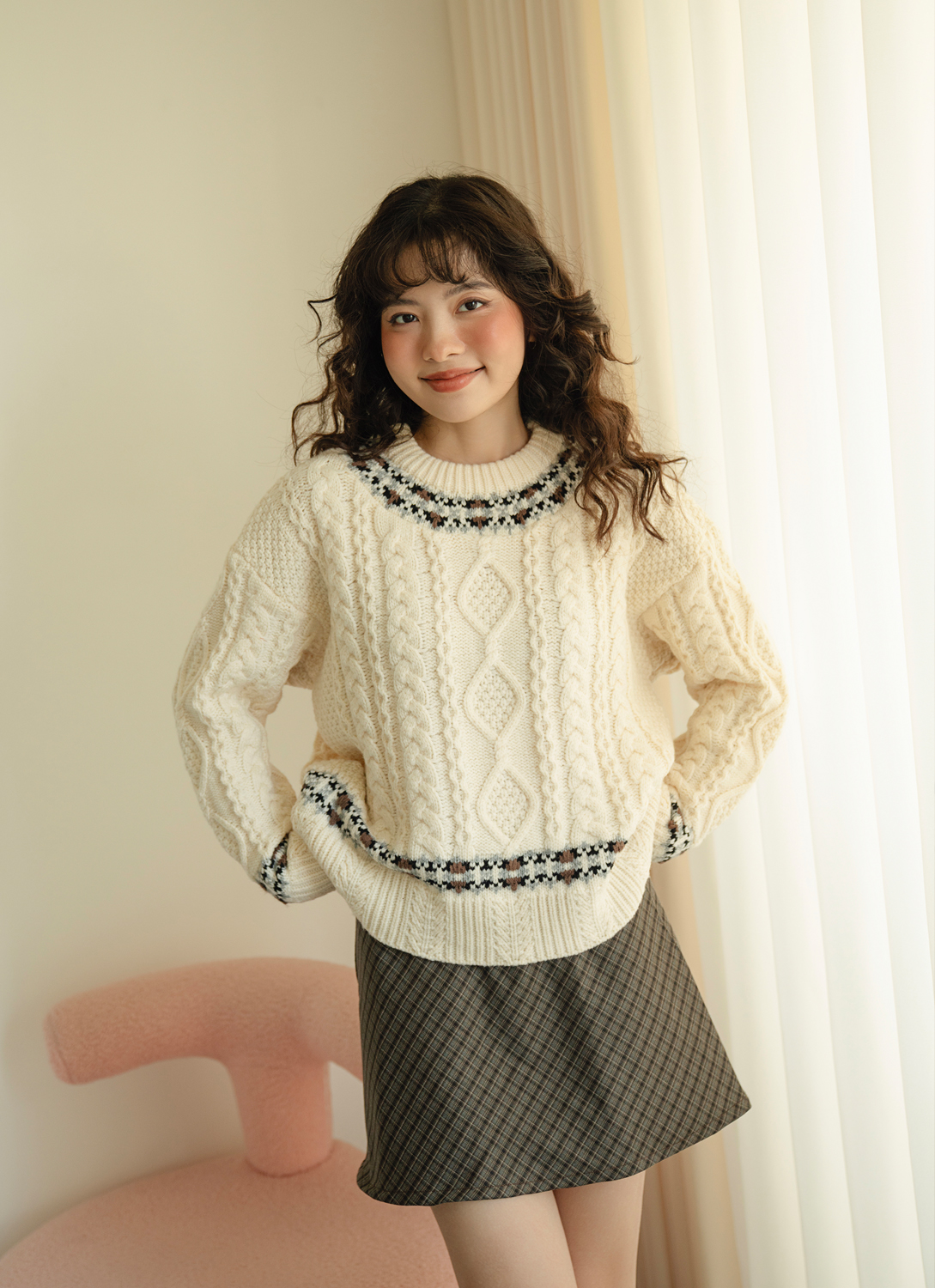 BLEUBIRD Áo len vặn thừng Pretzel Sweater