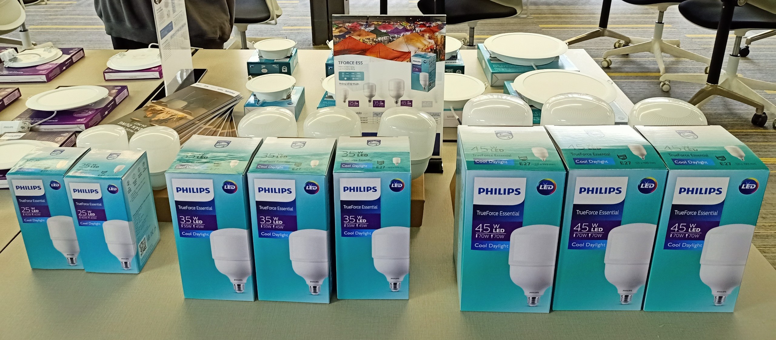 Bóng Philips Led bulb trụ ESS siêu sáng 25W, 35W, 45W