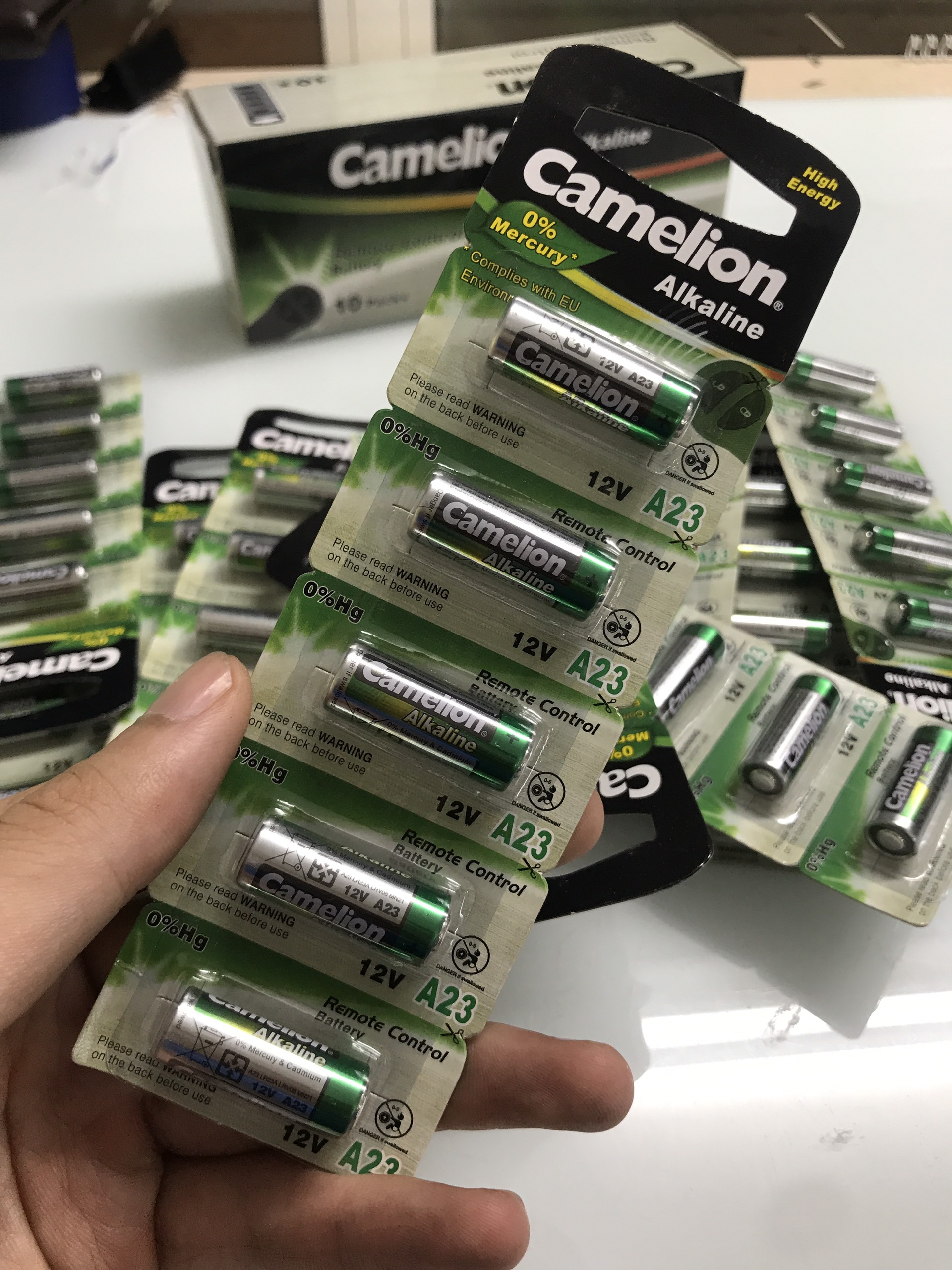 PIN TAY ĐIỀU KHIỂN CỬA CUỐN CAMELION