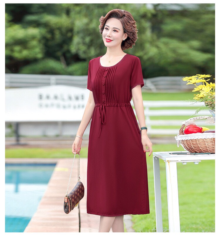 High-end women's dress, luxurious shape, good quality foam fabric, very durable, very beautiful, luxurious textures, comfortable to go to work, manufactured in 2020, the latest model of the year
