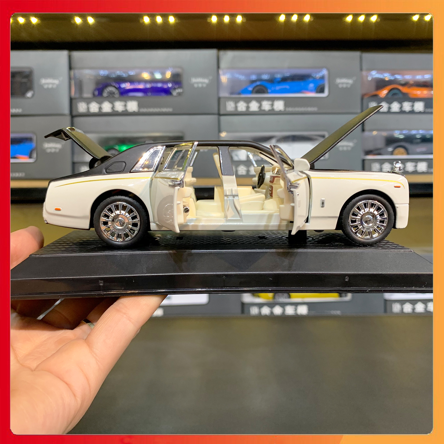 Mô hình xe Rolls-Royce Phantom VIII tỉ lệ 1:32 hãng CHEZHI