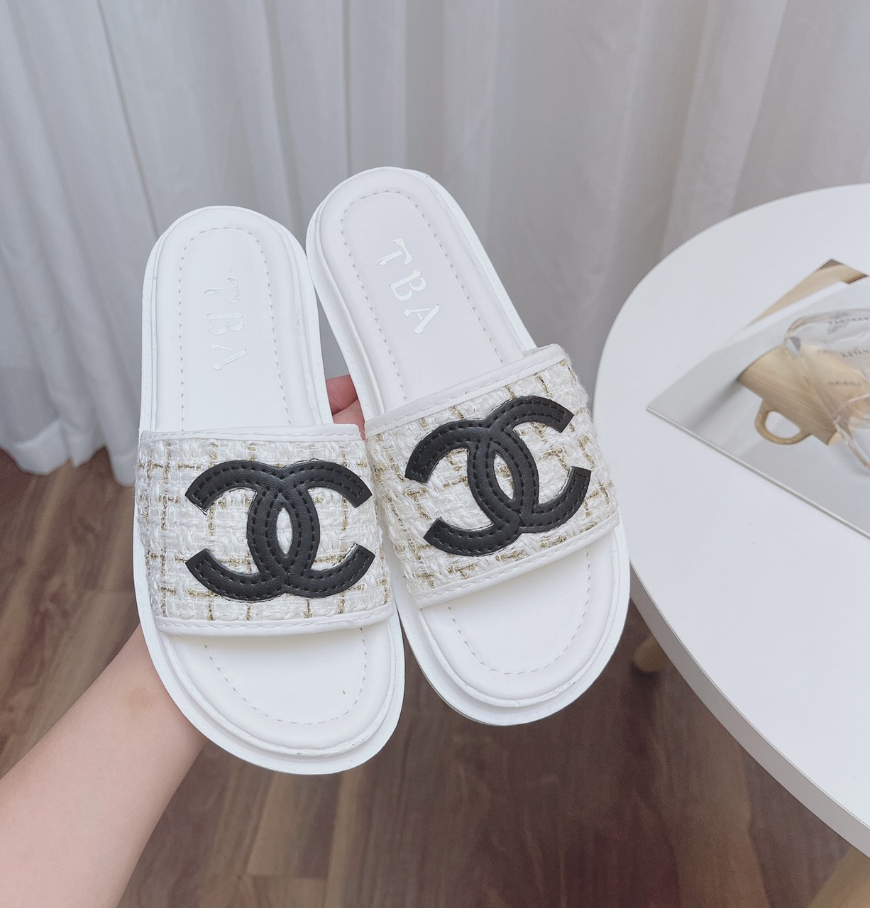 Dép dạ quai ngang nữ chữ X