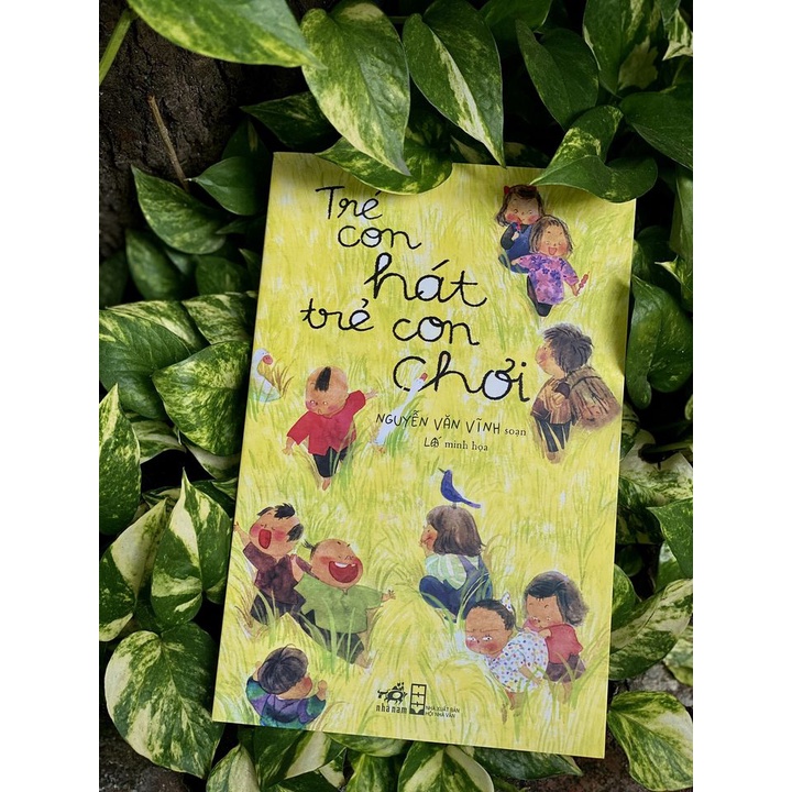 Sách - Trẻ con hát trẻ con chơi
