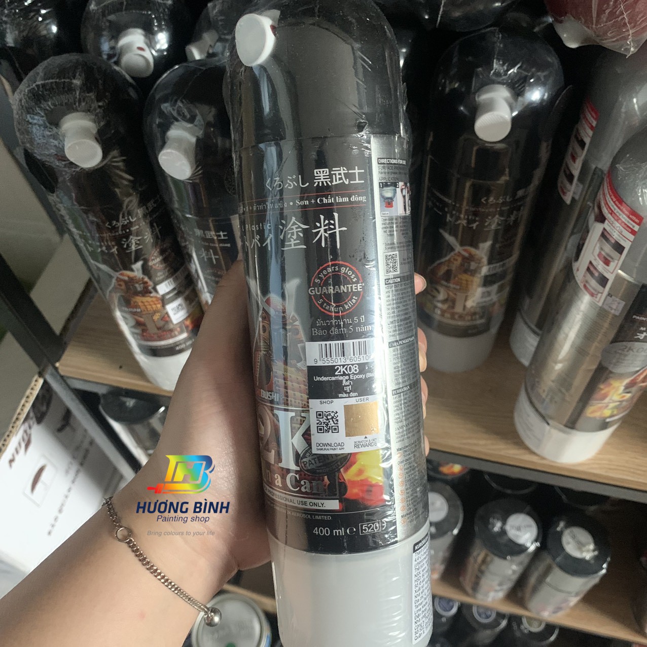 Sơn xịt Samurai gầm xe cao cấp - Epoxy giúp chống rỉ sét, ăn mòn - 2K08 (màu đen)