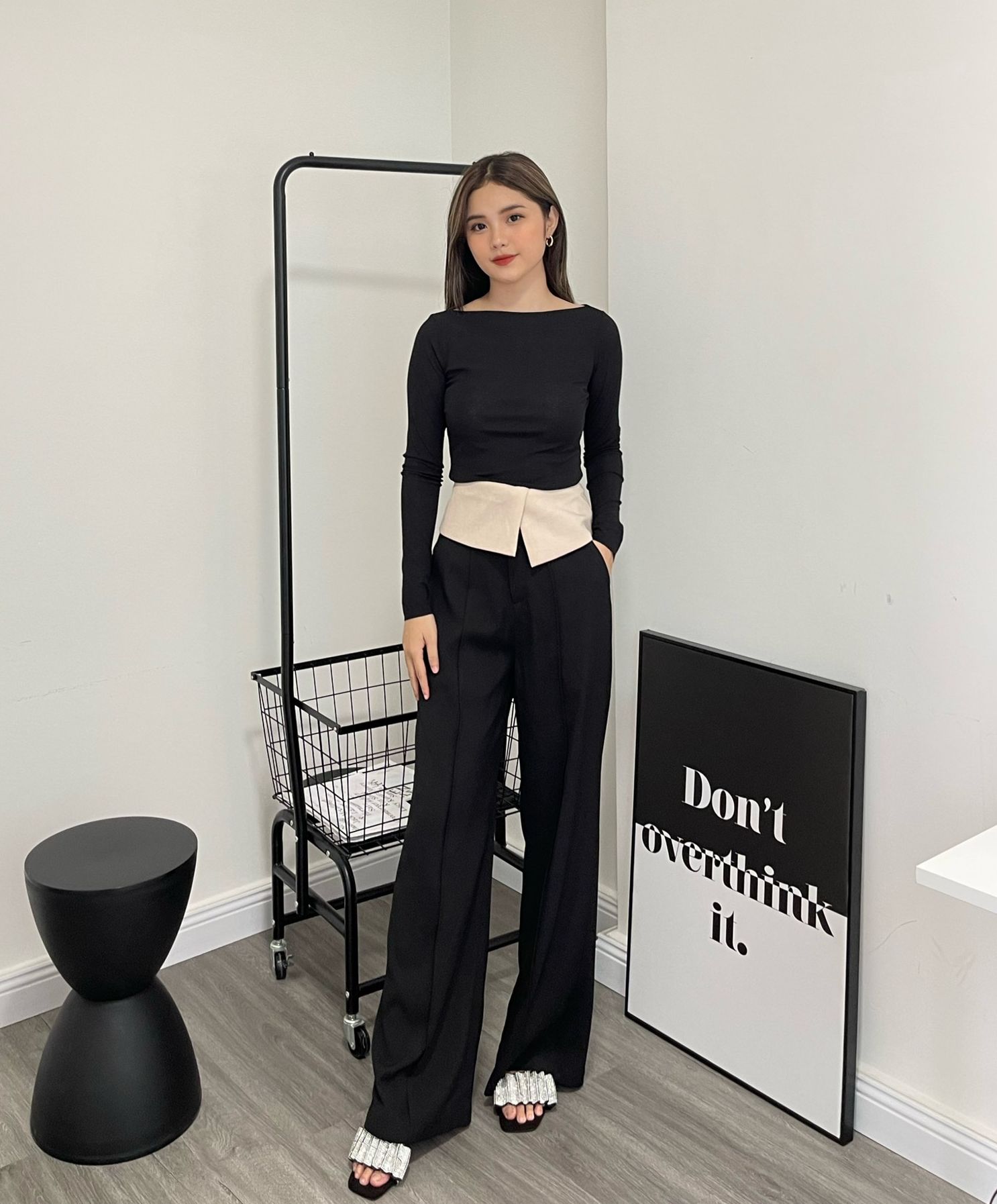 COCO SIN - Quần Đen Xẻ Lai Phối Lưng