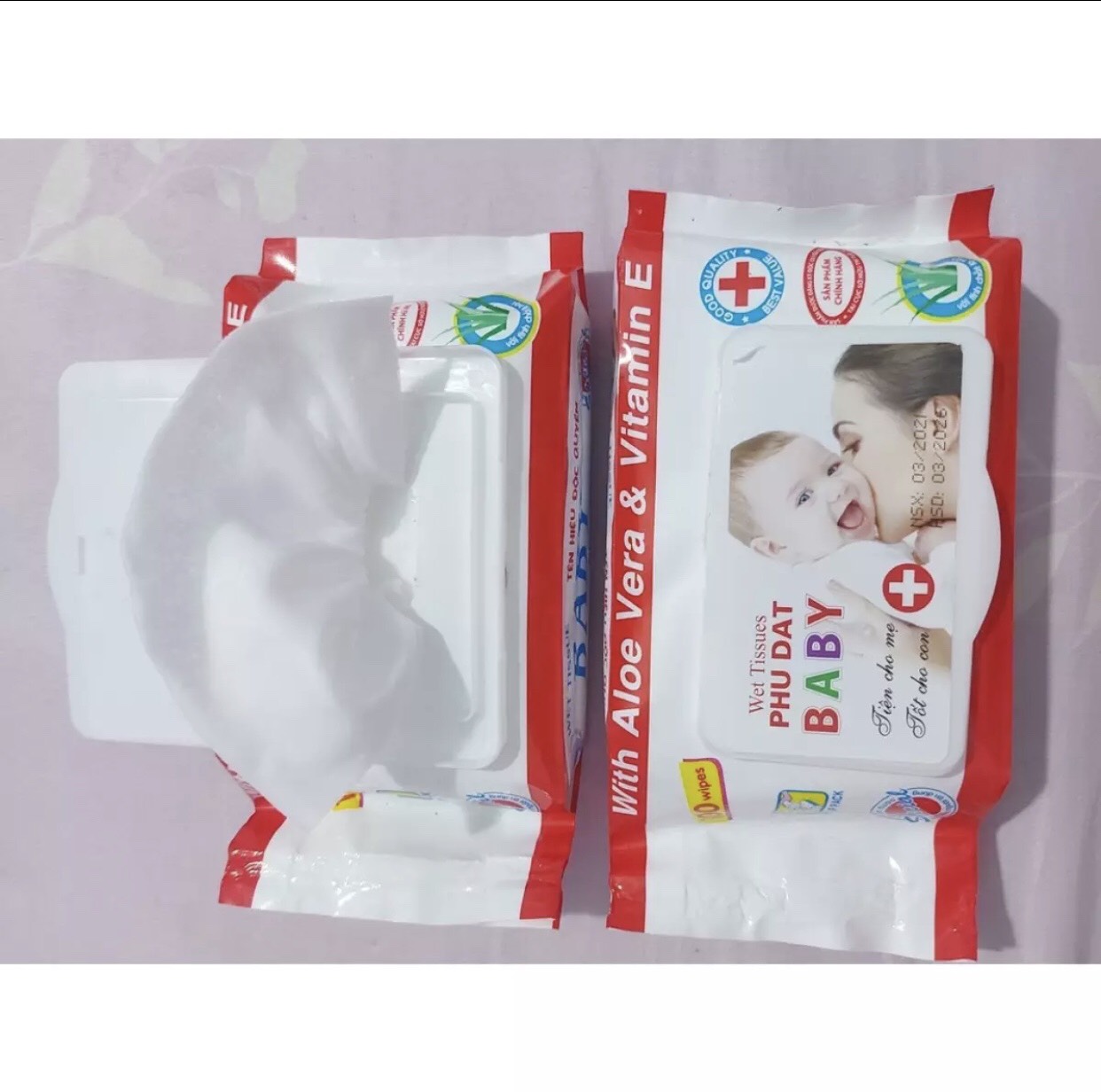 KHĂN GIẤY ƯỚT PHÚ ĐẠT CAO CÂP 100 TỜ/GÓI