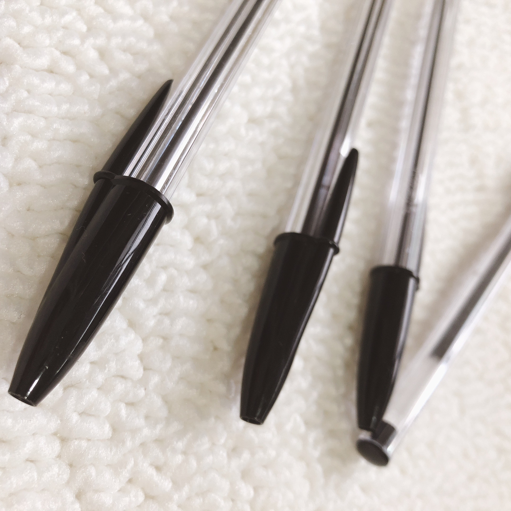 [HCM]COMBO 4 BÚT BI BIC ĐEN PEN TAPPING THÂN TRONG CRISTAL