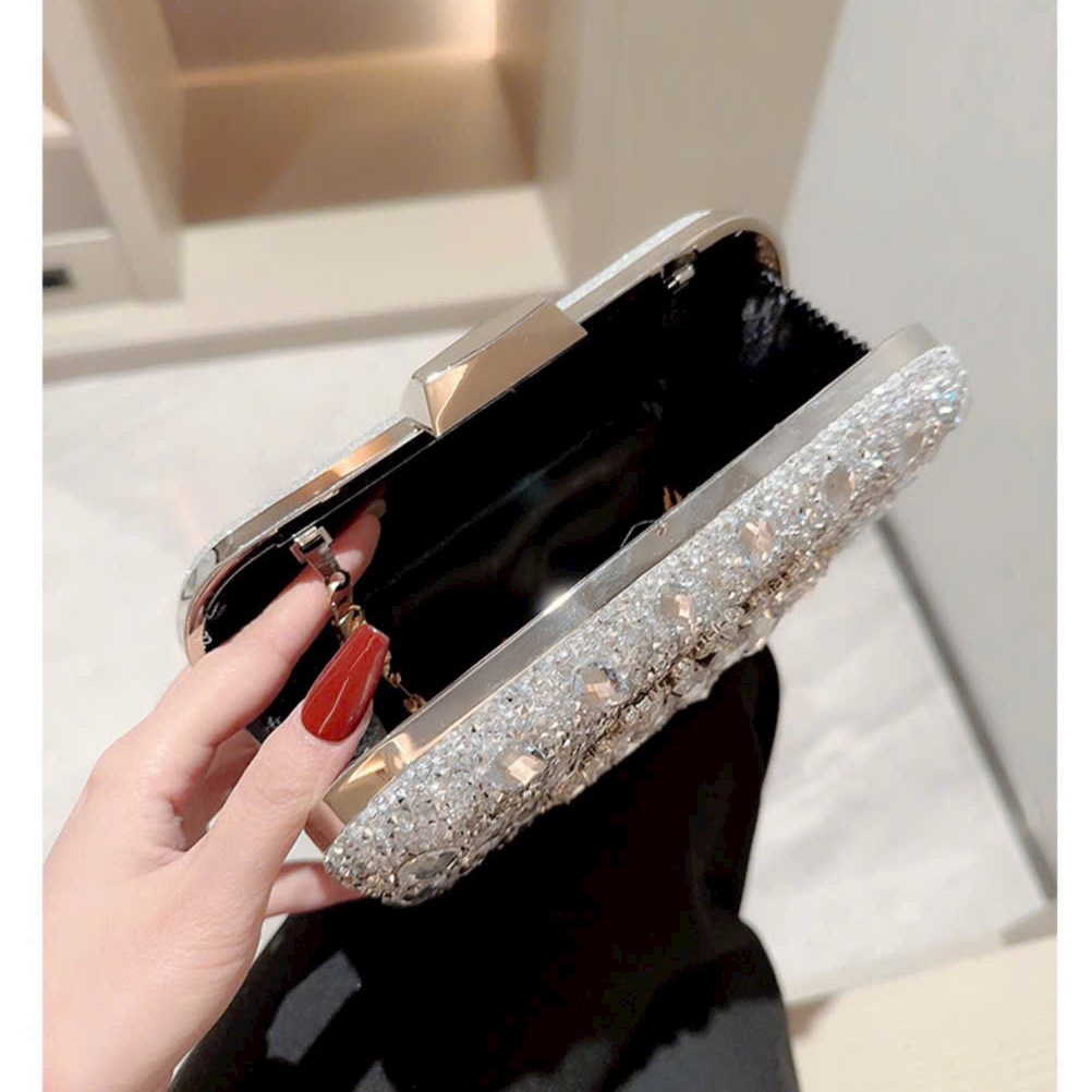 Clutch đính đá dáng vuông bling sang trọng