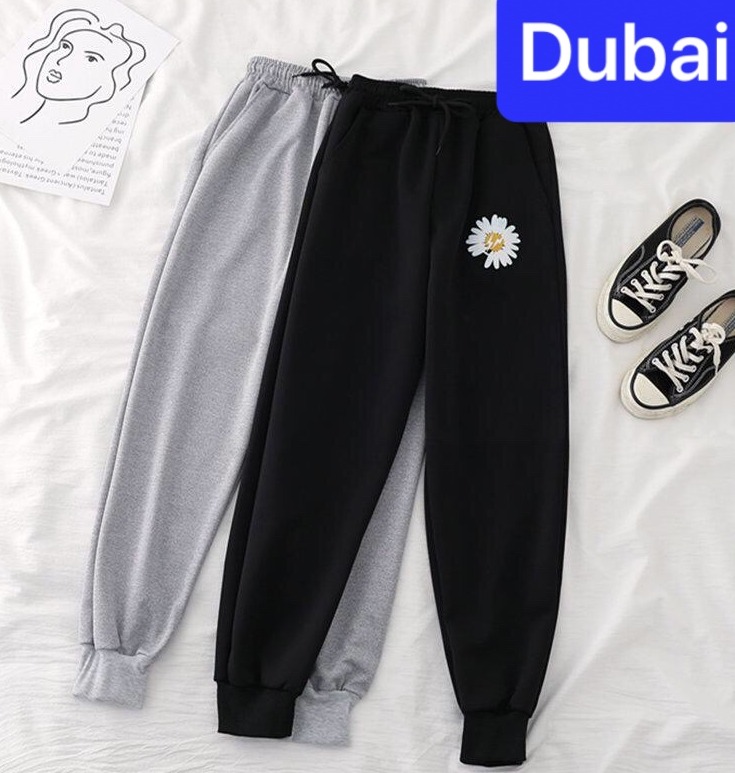 QUẦN JOGGER THỂ THAO NAM NỮ HOA CÚC TREND HÀN QUỐC SIÊU HOT TRÊN ĐÙI CHẤT NỈ DÀY DA CÁ CAO CẤP - DUBAI FASHION