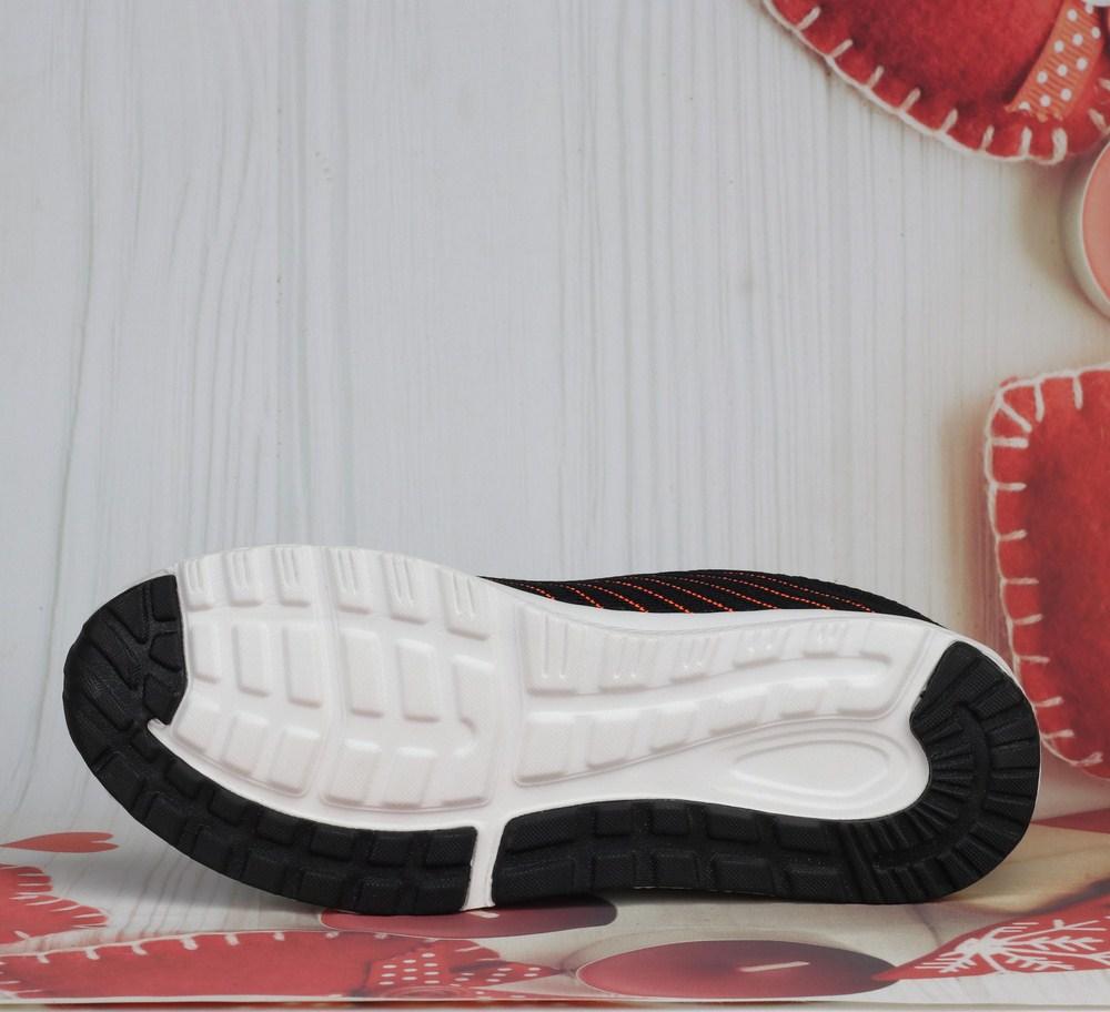 Giày thể thao thời trang nam đen cam DC104