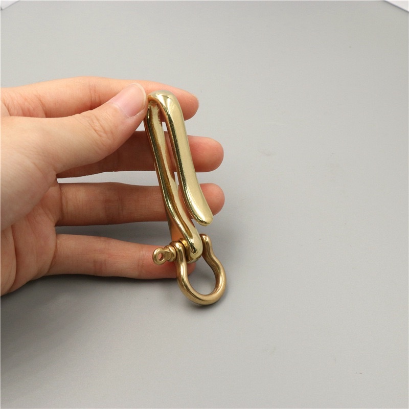 Móc khoá đồng đơn giản