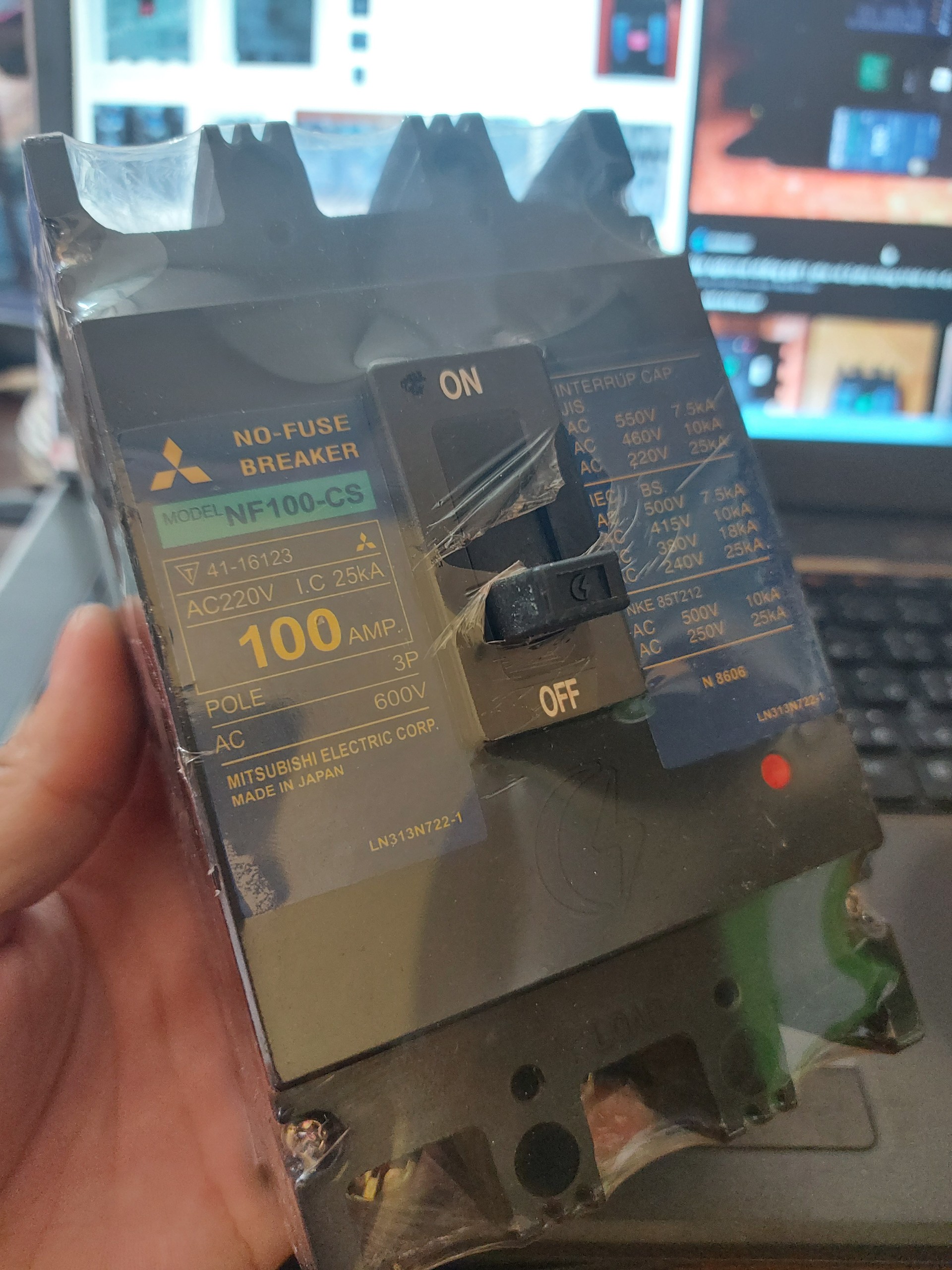 Aptomat 3 pha Mitsubishi nội địa nhật 20A, 50A,75A,100A