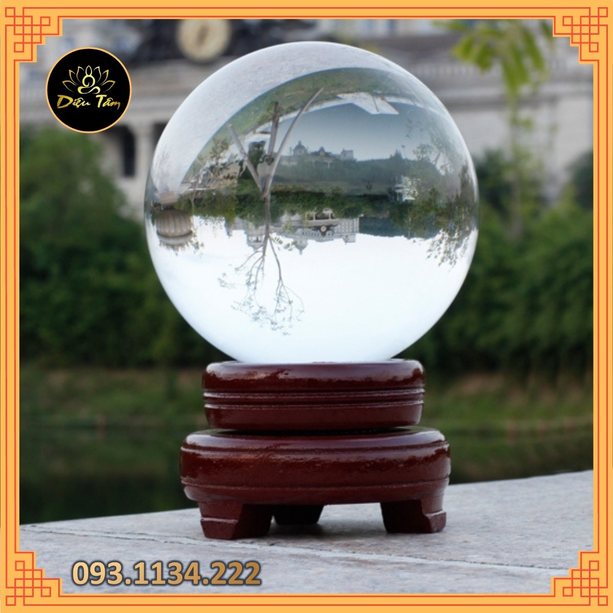 Sphere feng shui crystal white in