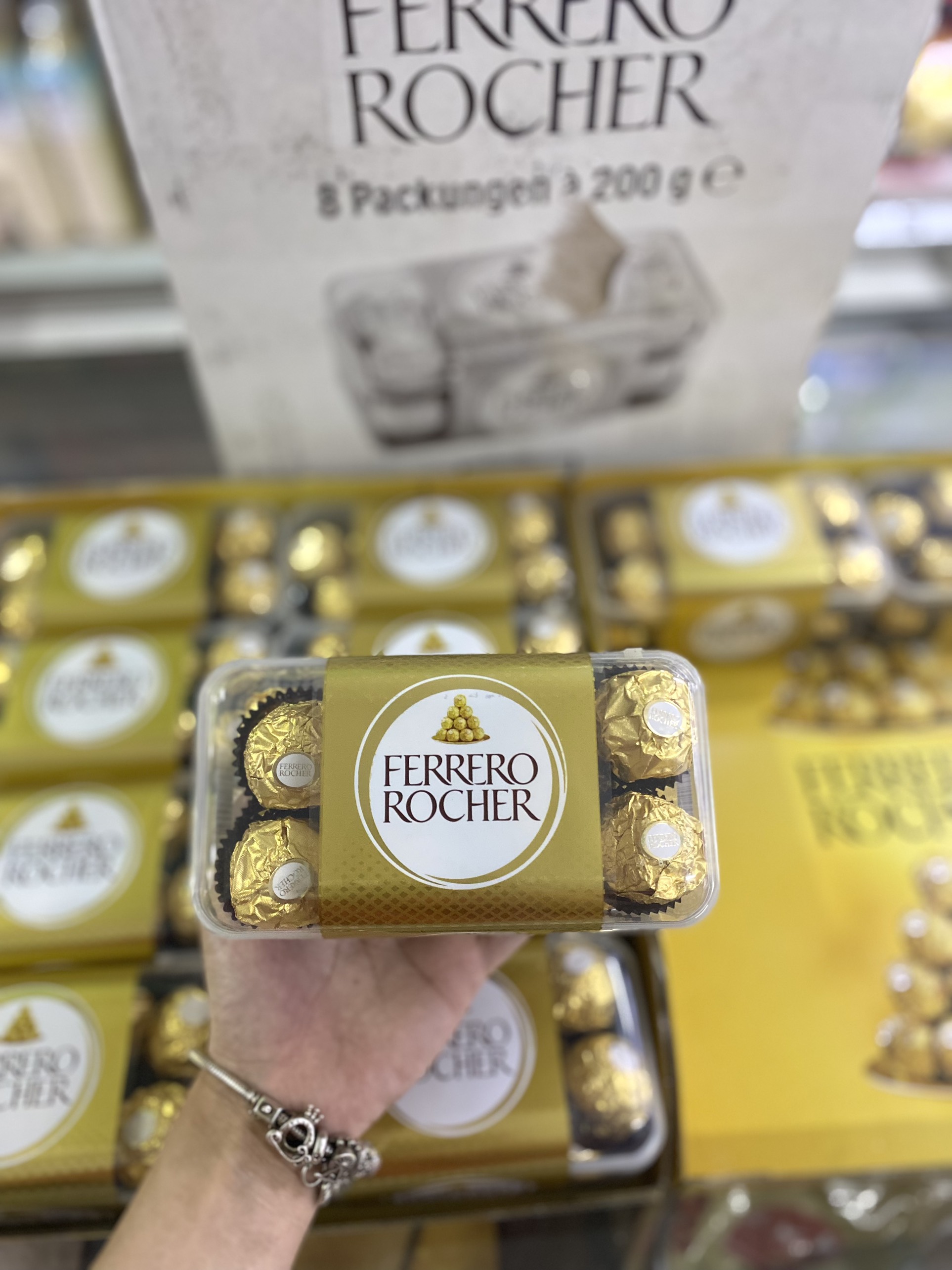 CHOCOLATE FERRERO ROCHER (HỘP 16V)