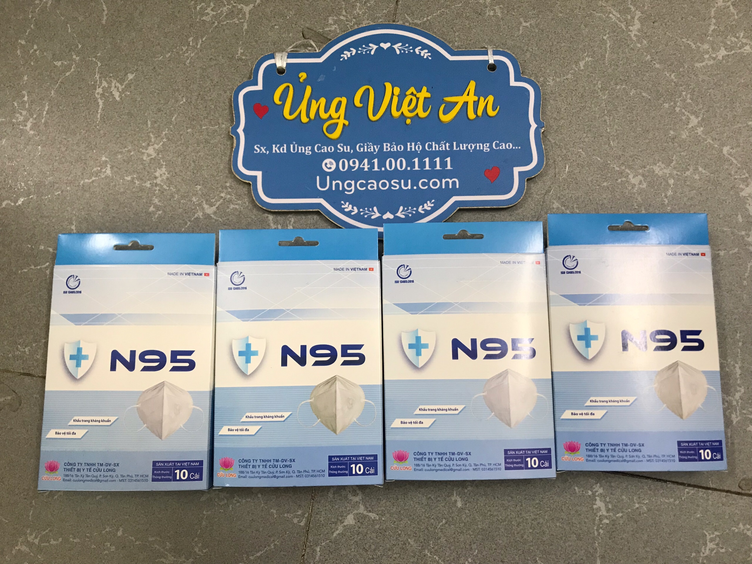 10 hộp khẩu trang n95 cửu long màu trắng- xám hàng có sẵn