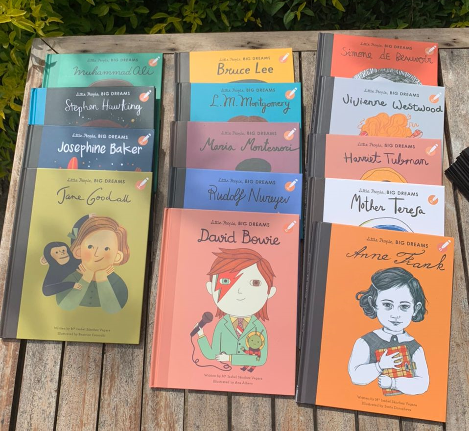 Little People, Big Dream - 14 Books  [Nhập Khẩu]