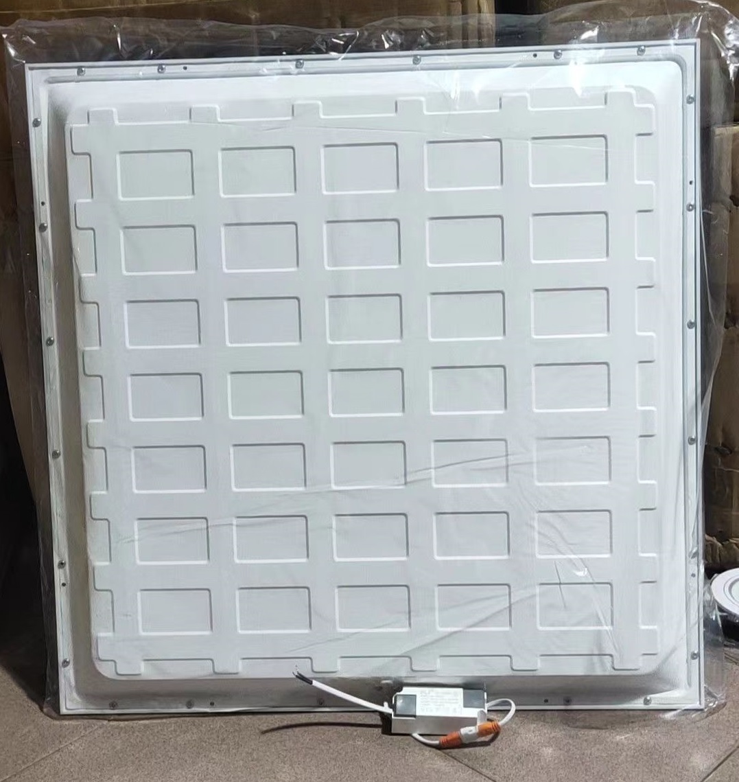 Đèn led Panel tấm 48w 600 x 600 thả trần