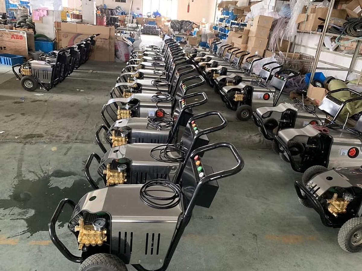 Máy Xịt Rửa Xe Cao Áp 3kw Romano RX-3000