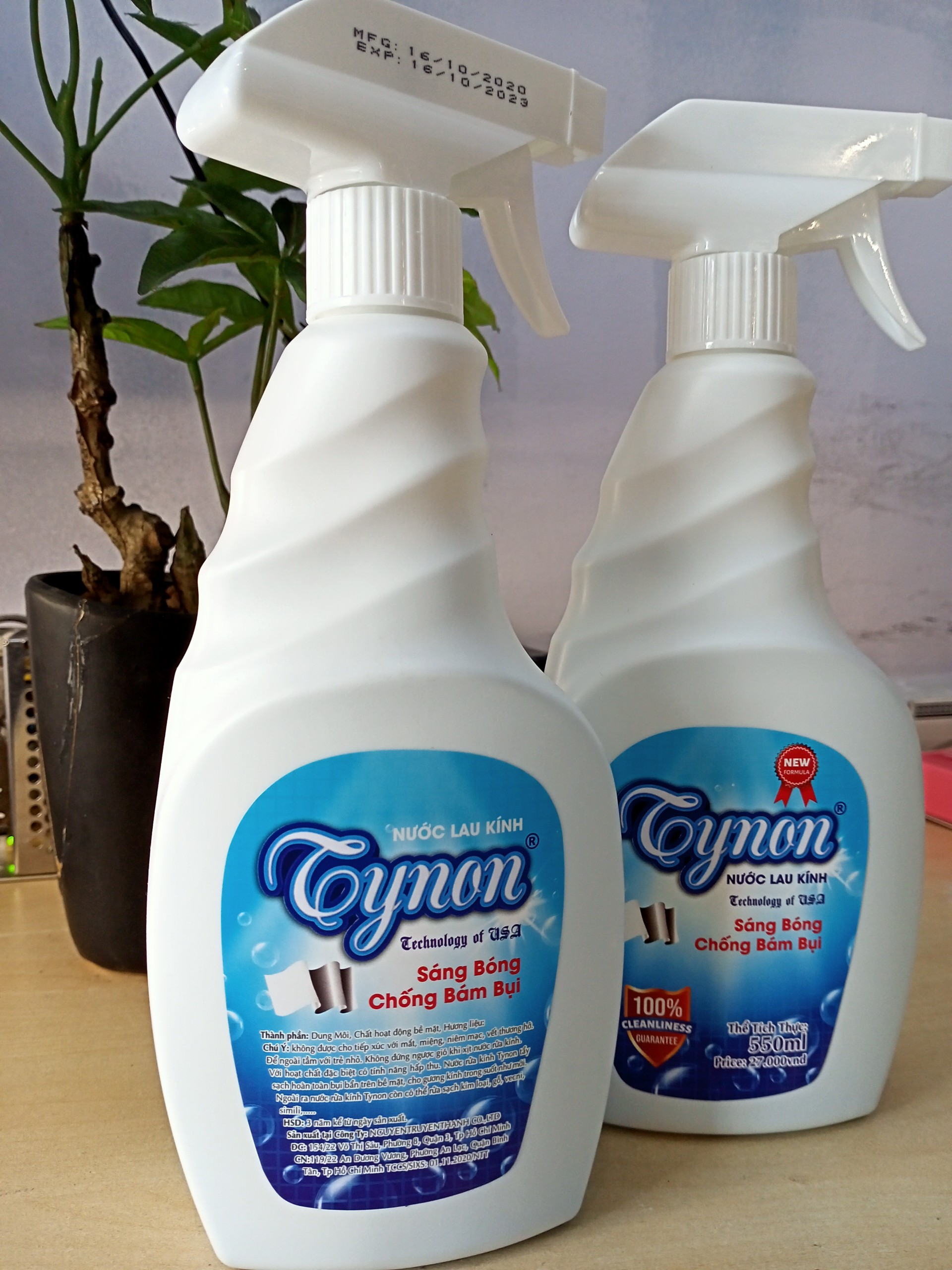 Combo 2 chai Nước lau kính Tynon 550ml