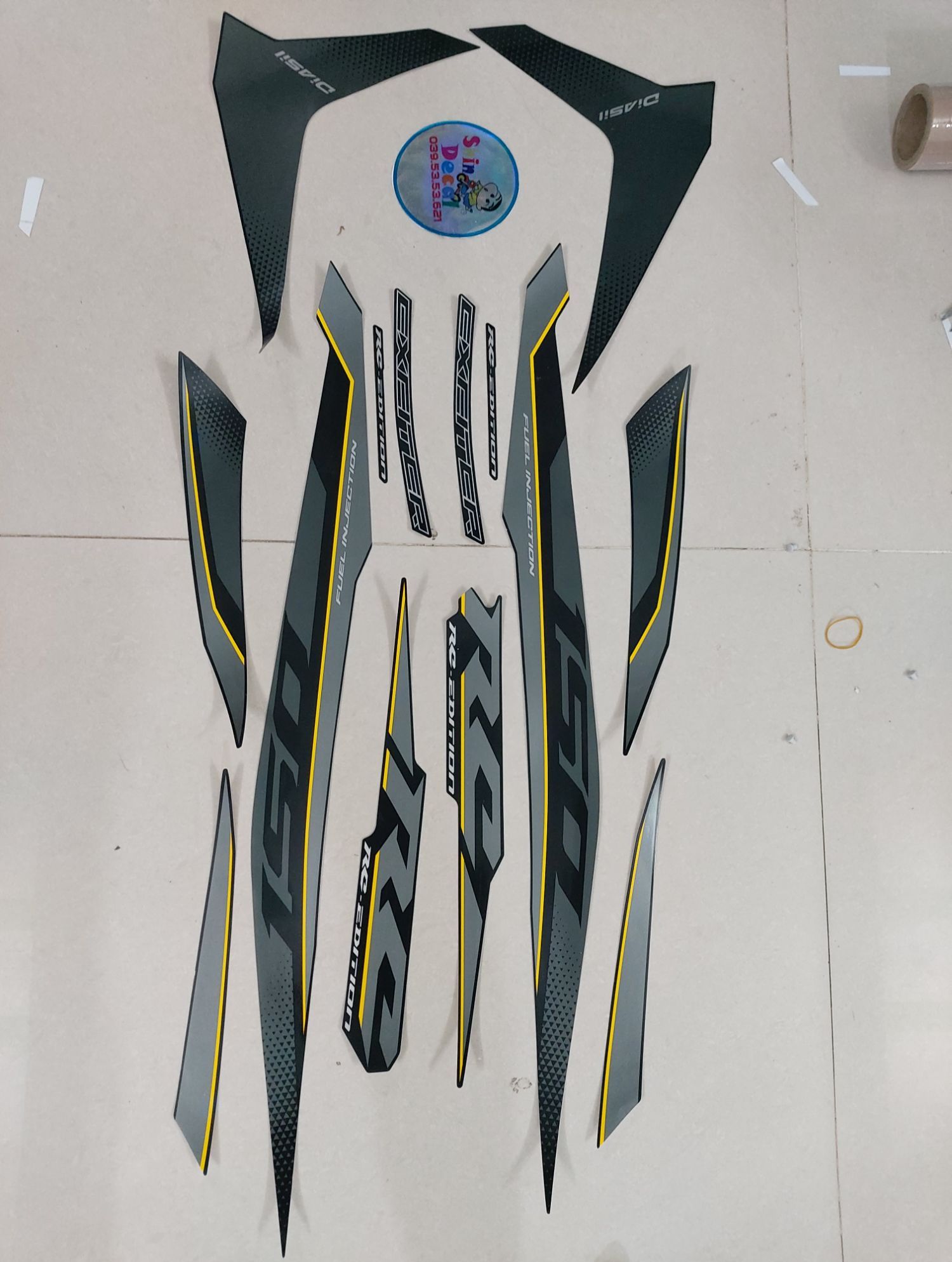Tem lụa exciter 150 rc 2018 đen xám