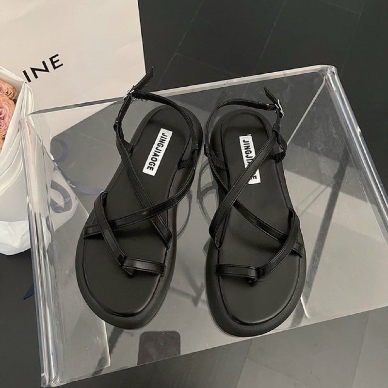 Giày sandal xỏ ngón chiến binh