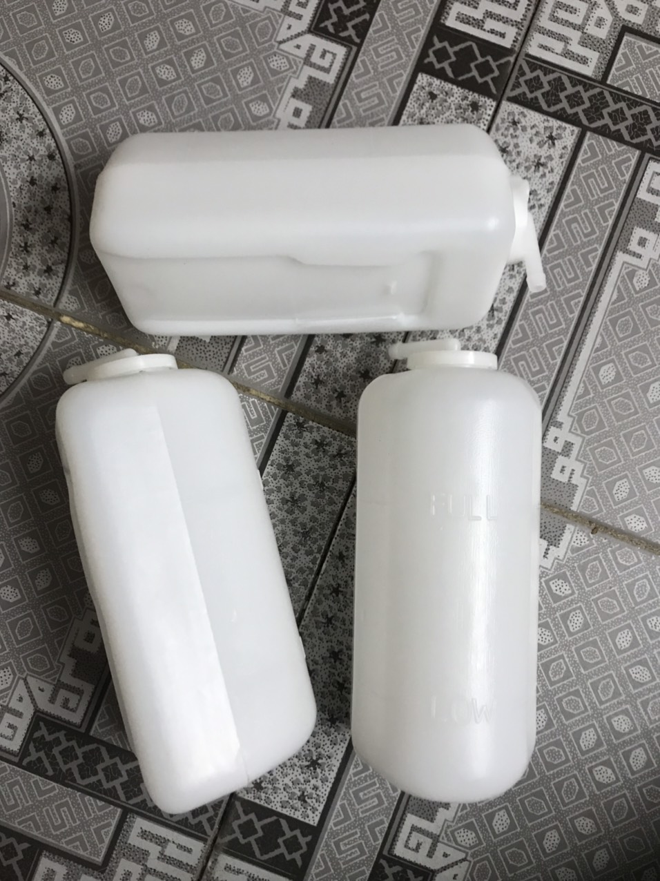 Bình nước phụ xe suzuki 5 tạ, suzuki 7 chỗ/ suzuki van/ vinasuki 500kg ...