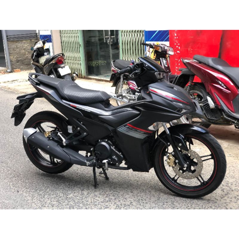 Tem exciter 155 rc đen nhám 2022