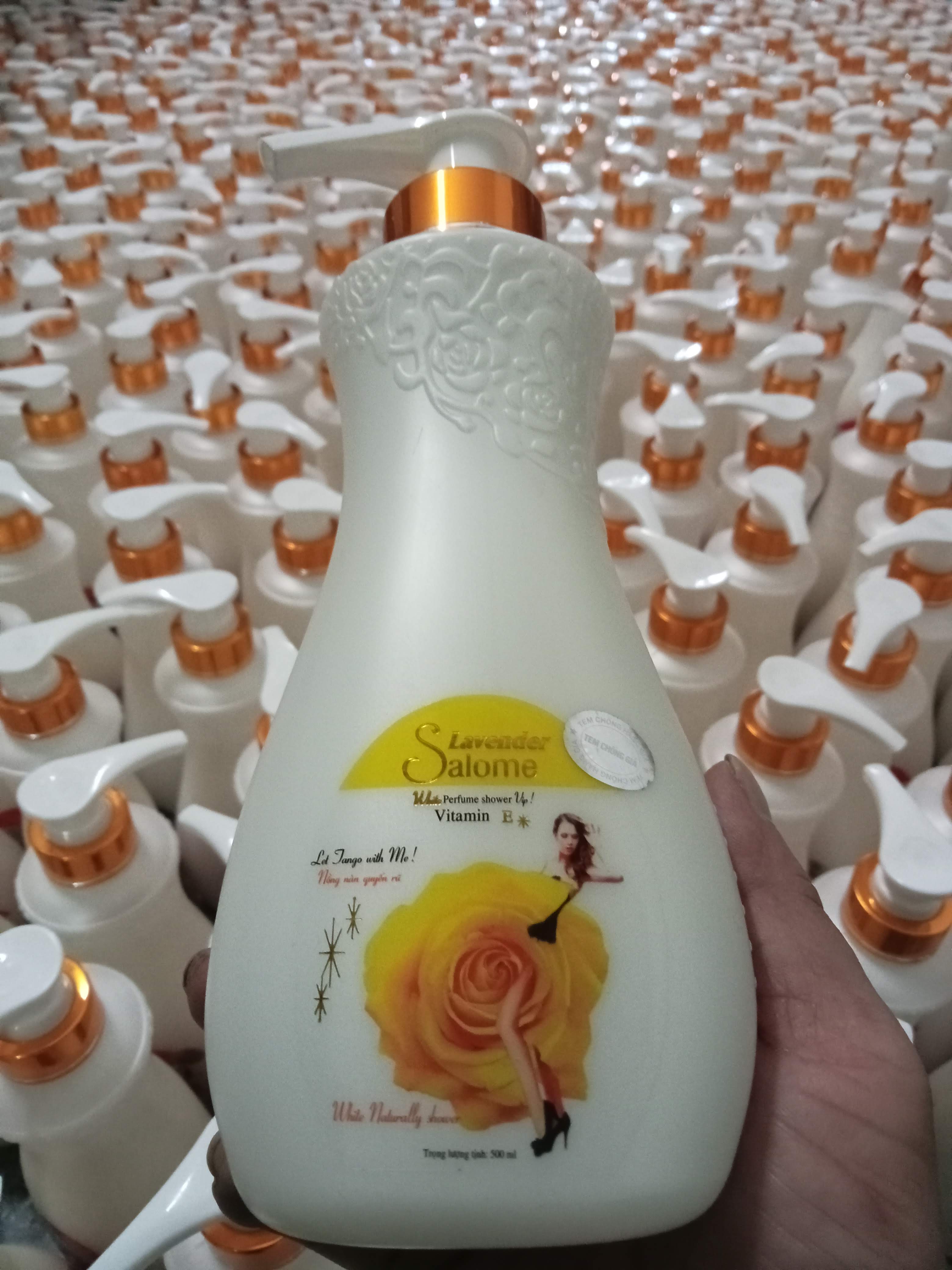 combo 2 chai sữa tắm salome (  đỏ + vàng )
