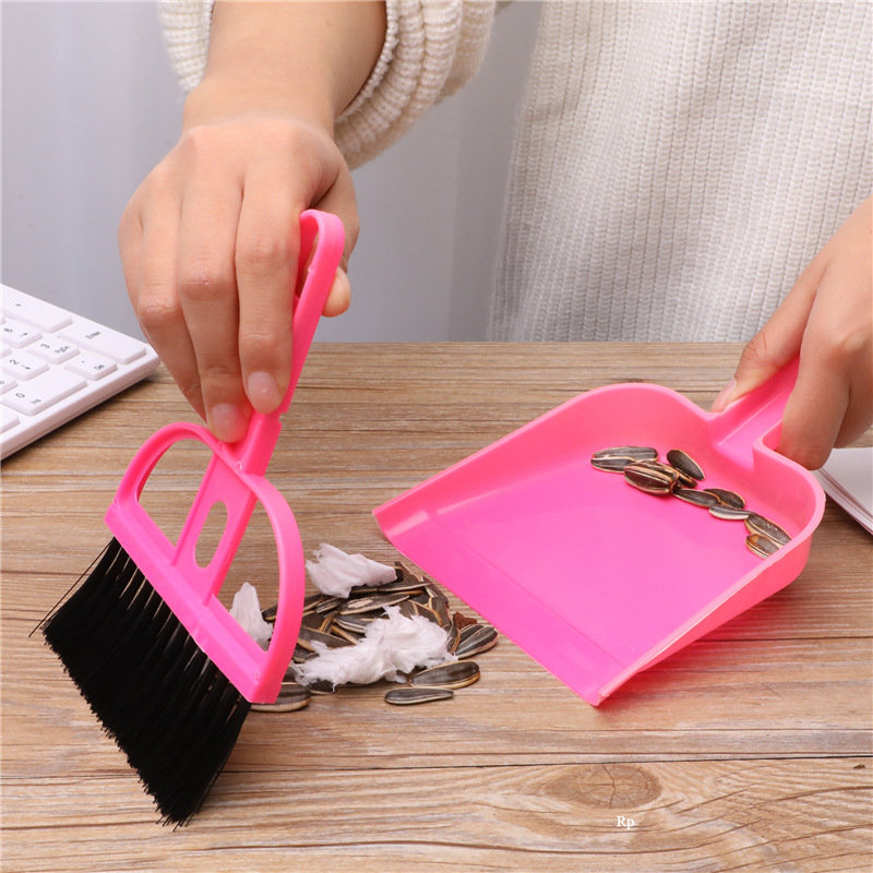 Bộ Chổi Và Đồ Hốt Rác Mini Để Bàn Dễ Thương