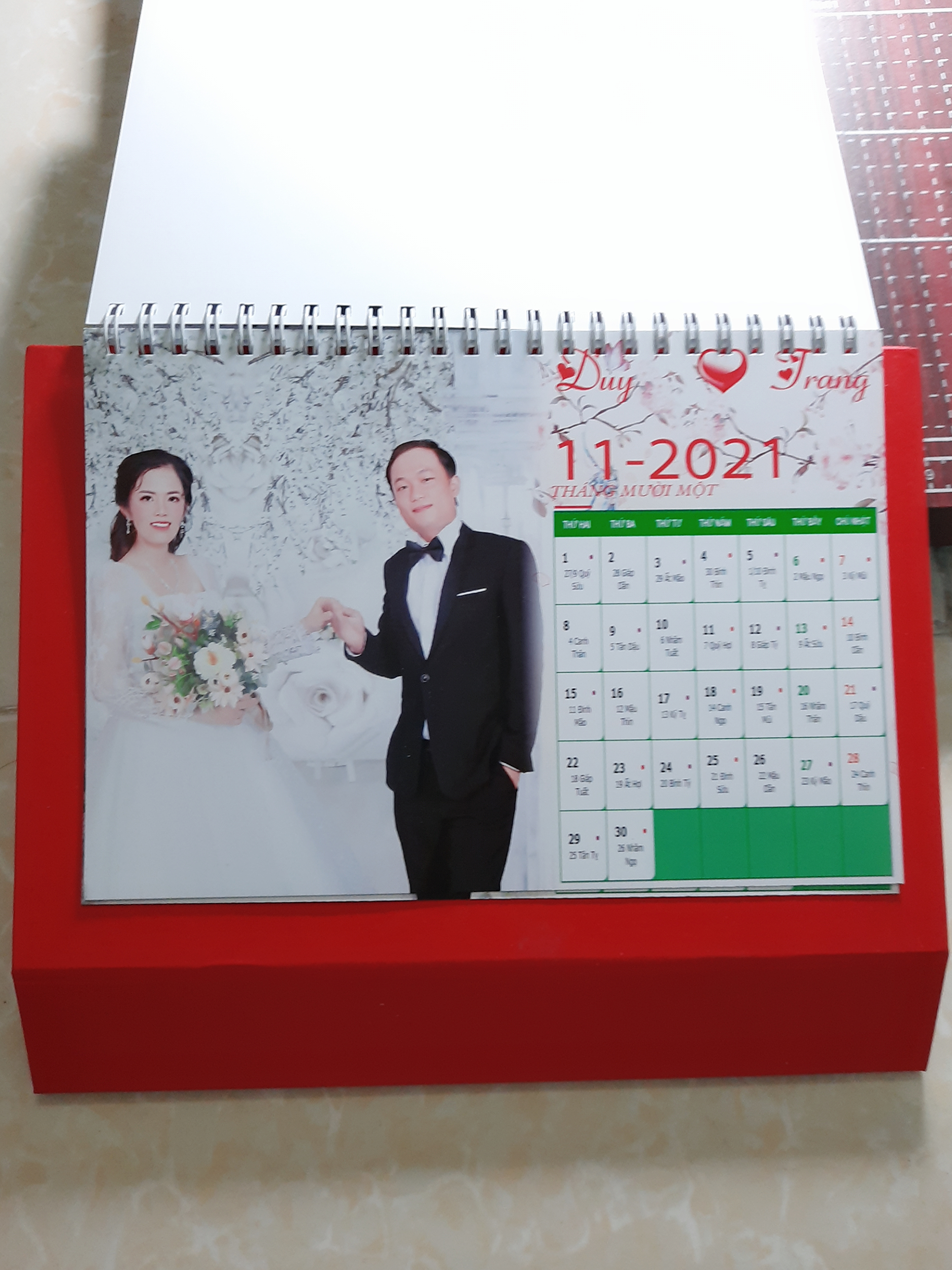 Đế lịch để bàn chữ A (ngang)