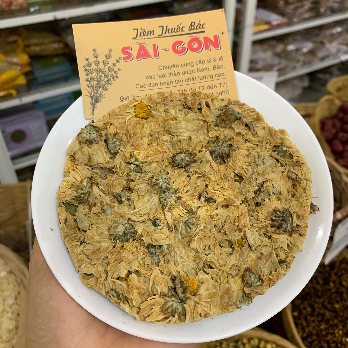 Hoa Cúc Vàng Ép Bánh Tròn 100g