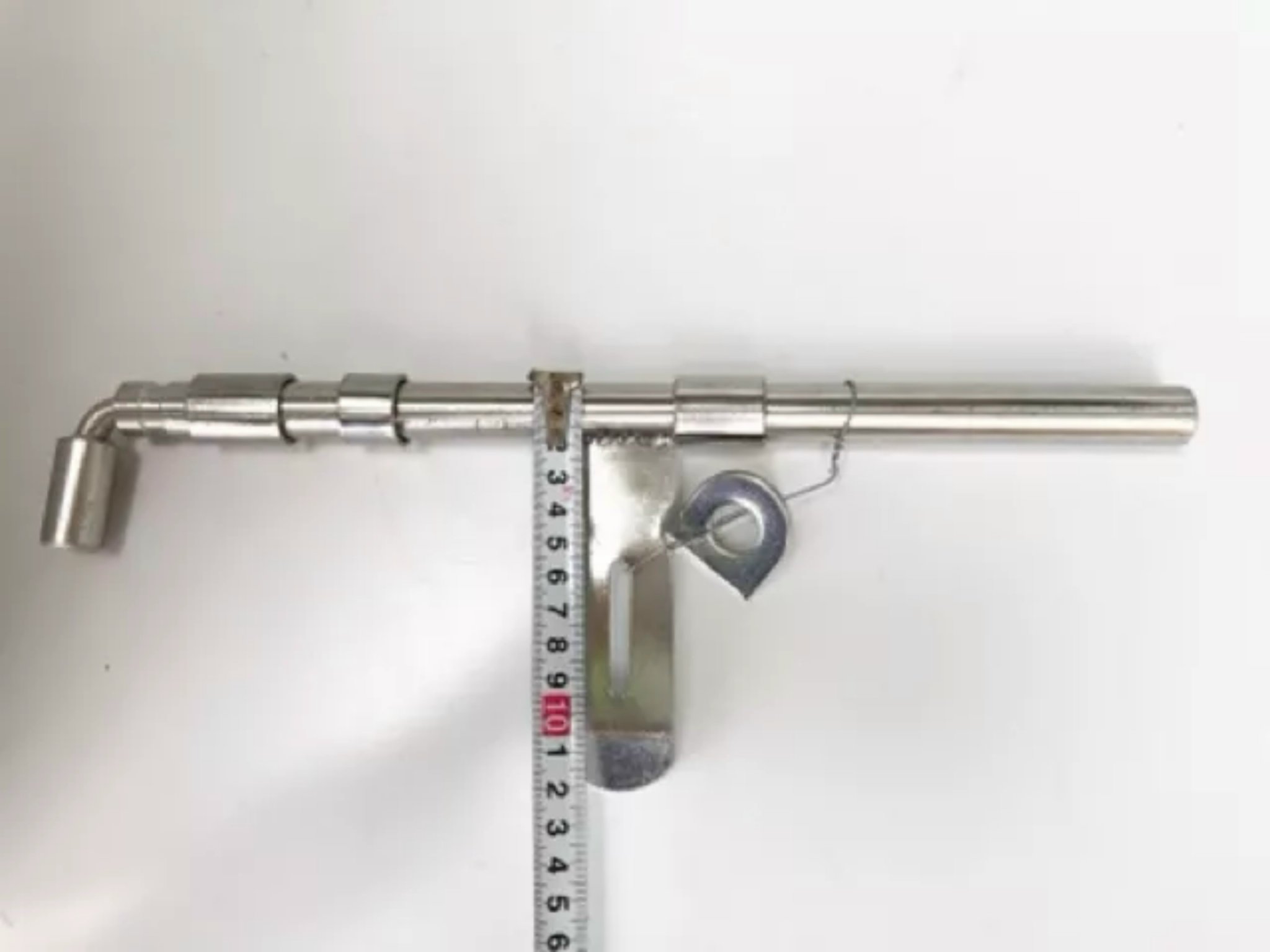 CHỐT CỔNG CÓ TAI CÀI NGANG INOX 304