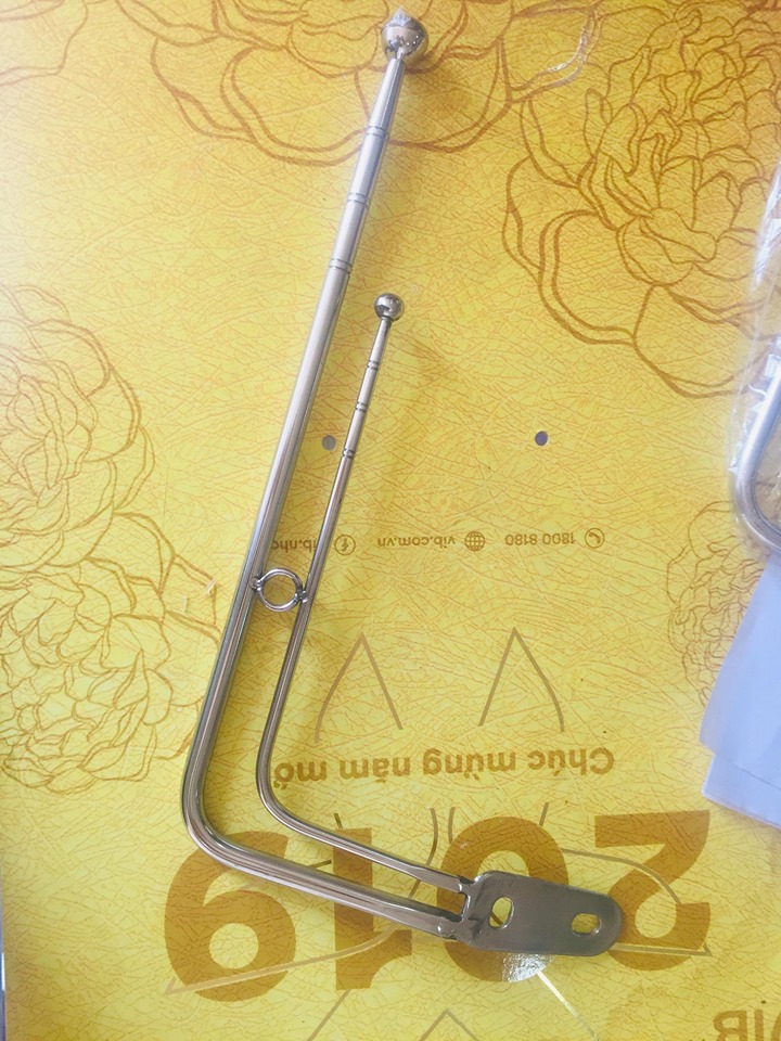 cột treo cờ phía trước cho xe 67+cub