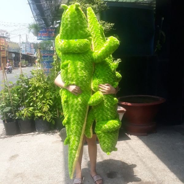 Gấu Bông Cá Sấu Khổng Lồ Siêu Mềm 145cm | Ôm Ngủ Cực Đã, Nhìn Là Muốn “Bế Về Nuôi” 🐊💚