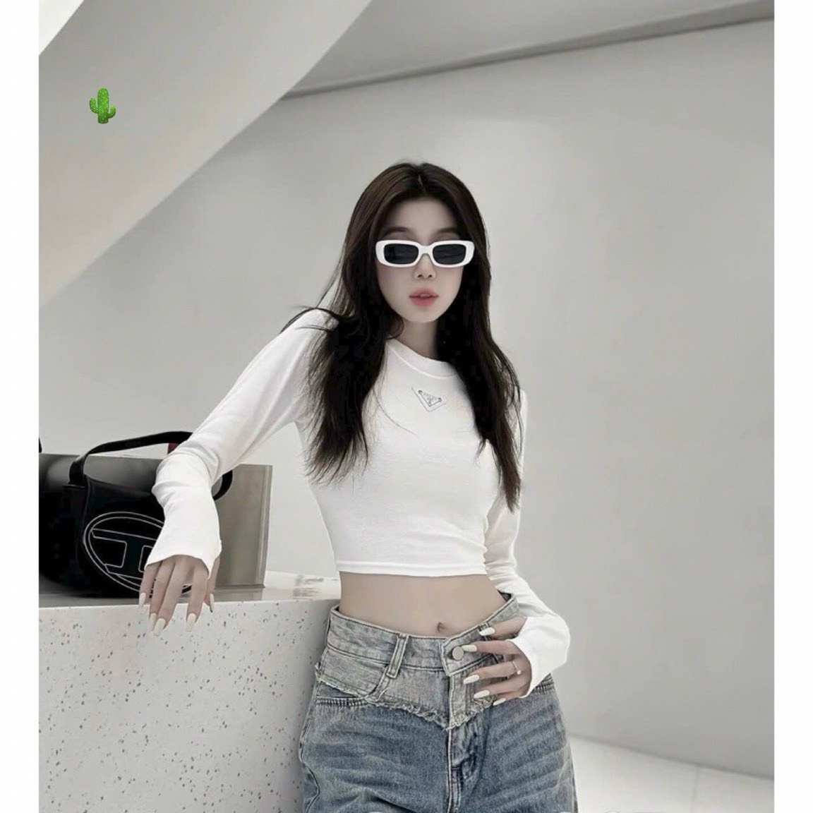 Áo thun croptop tay dài ôm dáng siêu xinh