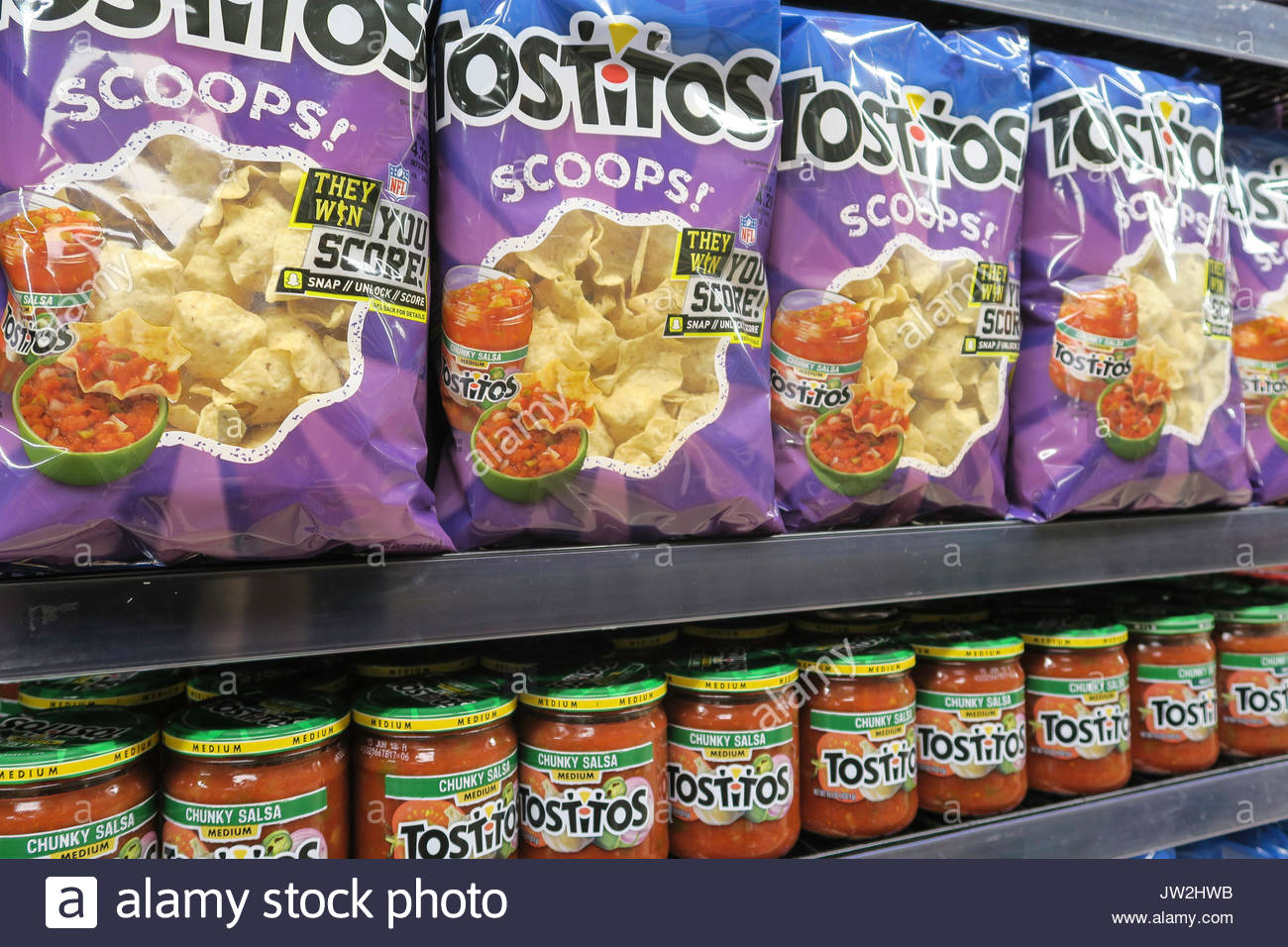 Bánh Tostitos Scoops 283.5 gr của Mỹ