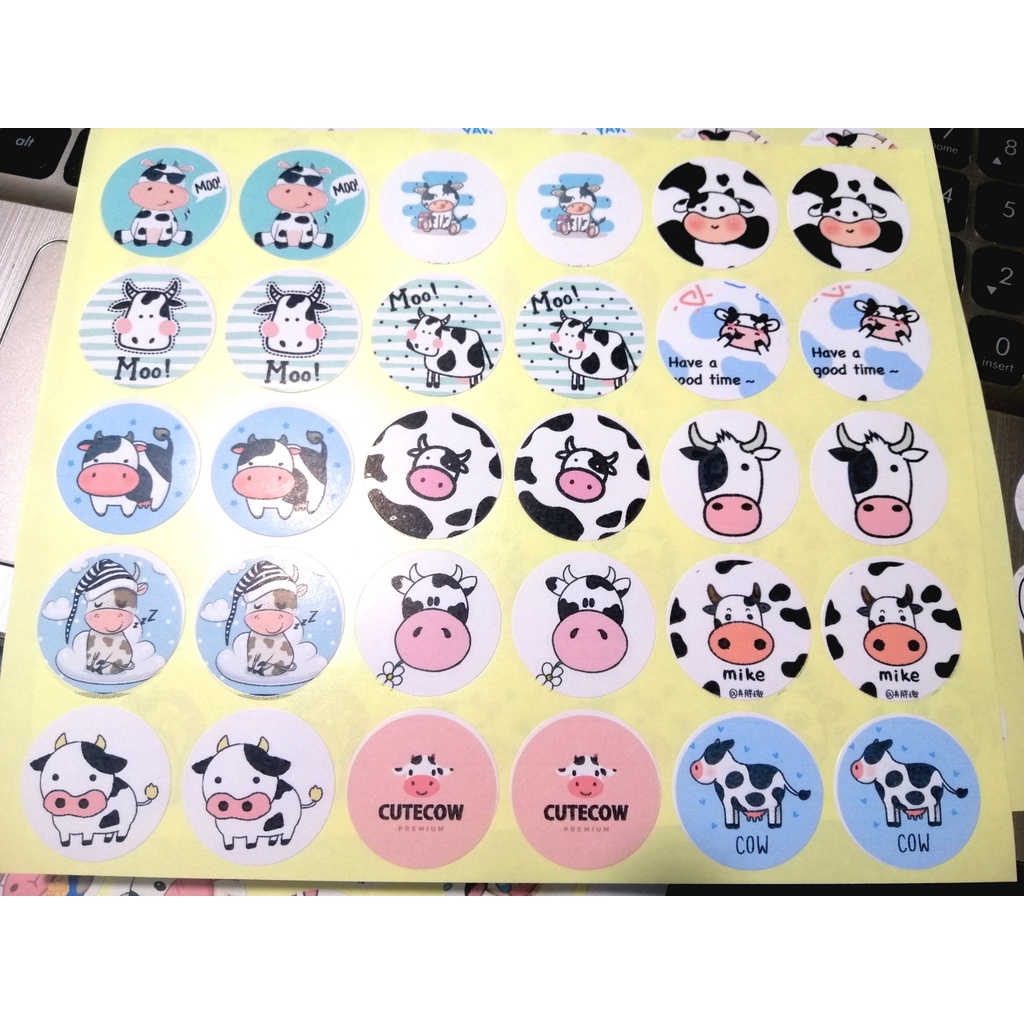 30 miếng dán stickers dạng tròn – hình BÒ SỮA