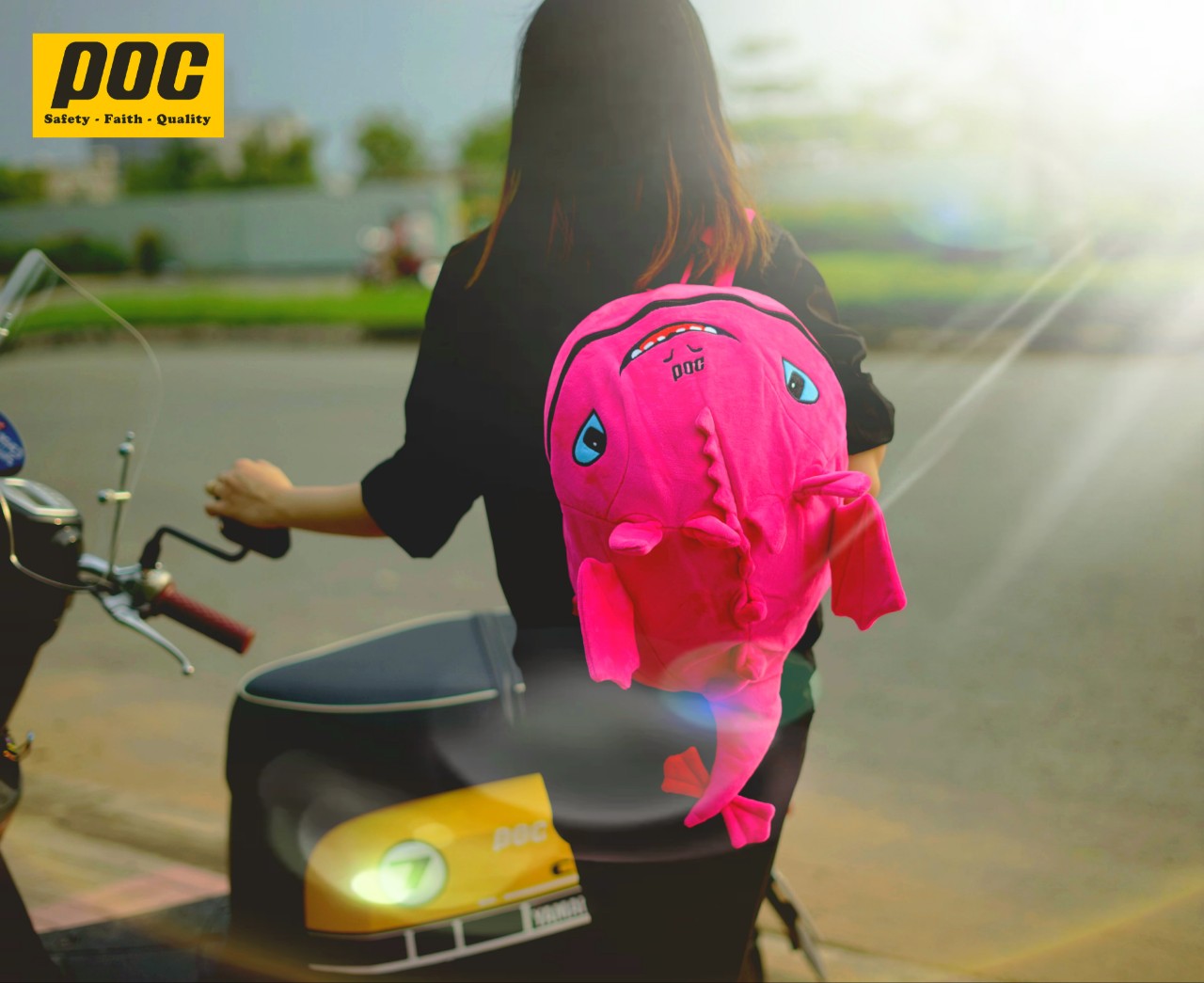 Balo con rồng dễ thương vải nhung,Balo khủng long lưới màu hồng