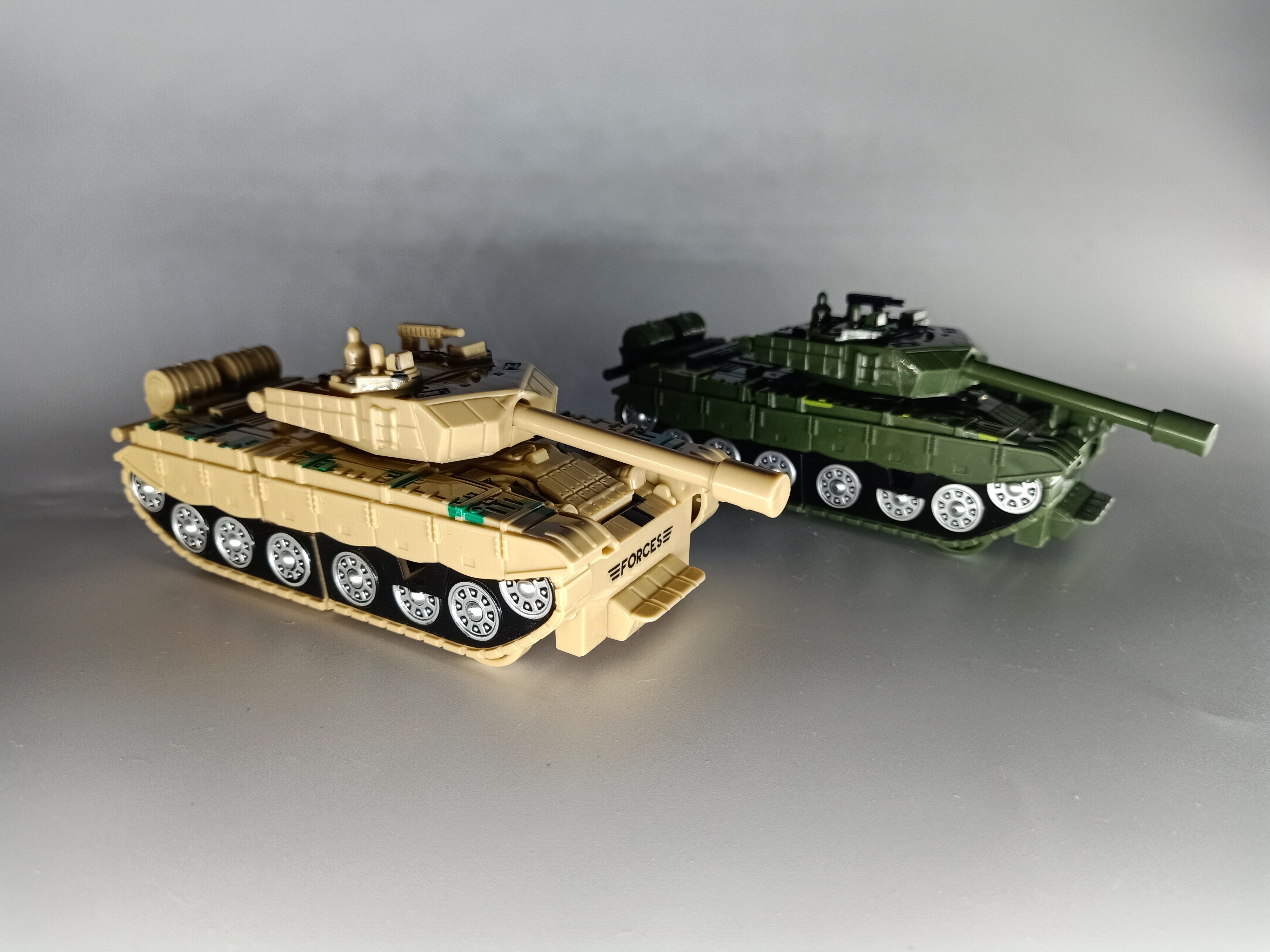 [Đồ chơi chạy trớn] XE TĂNG BIẾN HÌNH ROBOT BẰNG SẮT (Military robot)