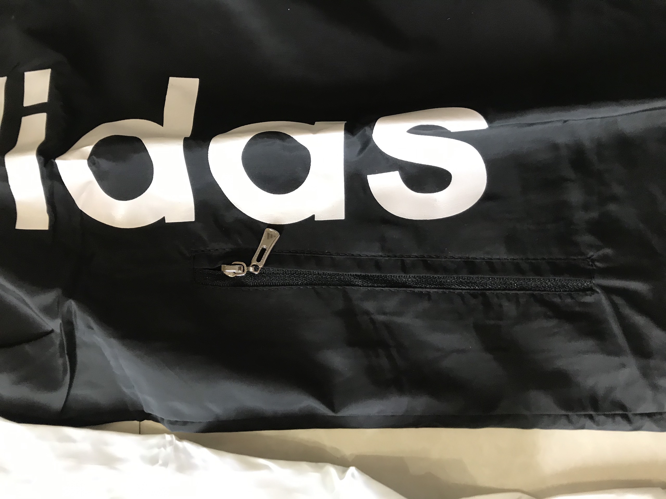 Áo khoác thể thao Adidas Ab2365 (trắng)