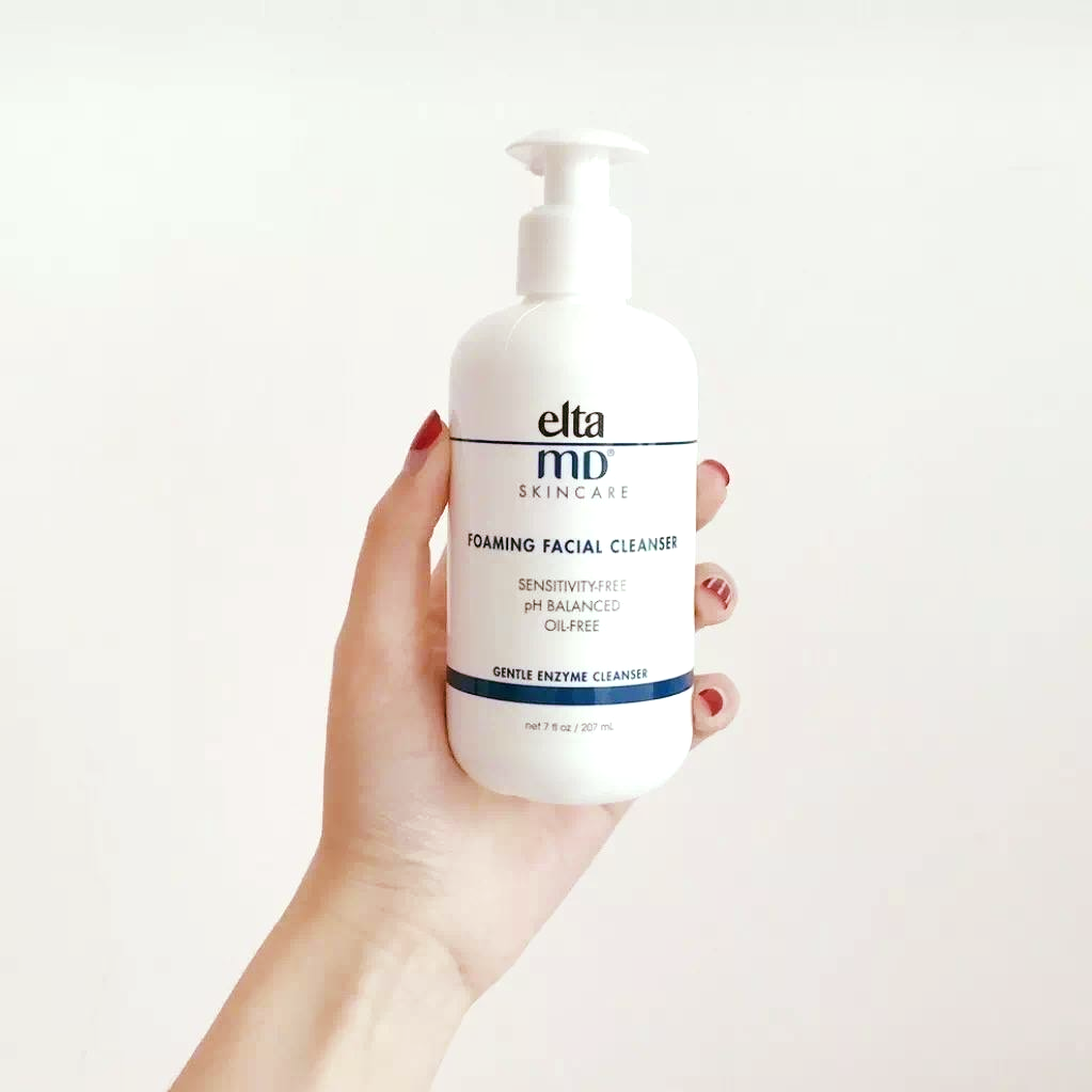 Sữa rửa mặt ELTA MD FOAMING FACIAL CLEANSER 207ml