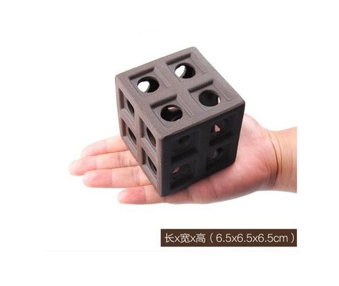 Gốm vuông nhiều lỗ đồ chơi cho cá, tôm, tép
