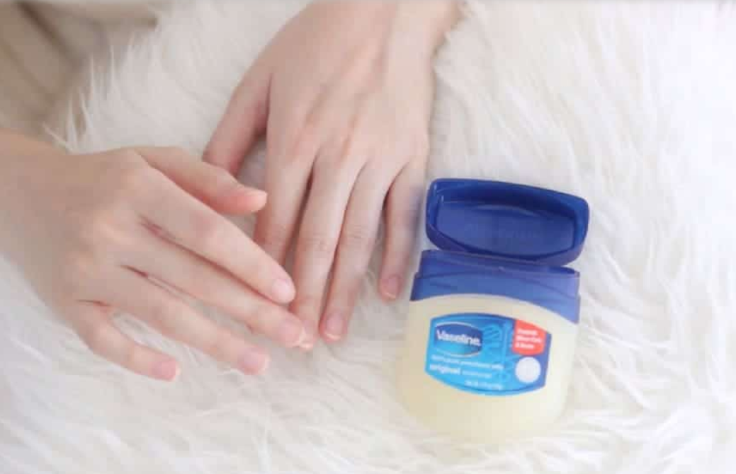 VASELINE- Sáp dưỡng ẩm đa năng 49g-368g (hủ mỡ)